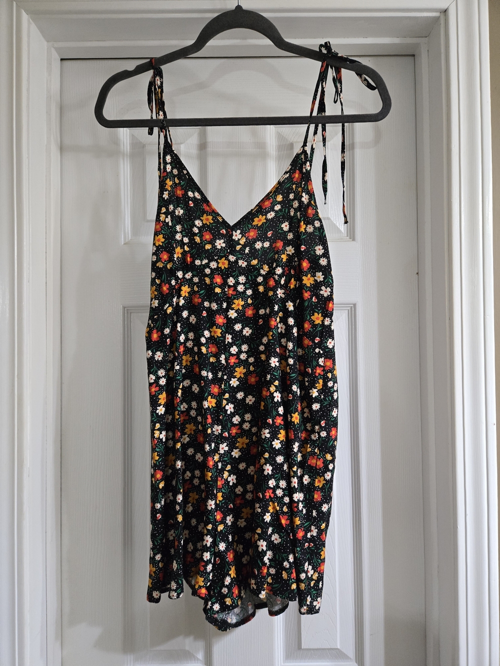 ASOS Designs Black Romper with Multicolor Floral Print Size 4 Small